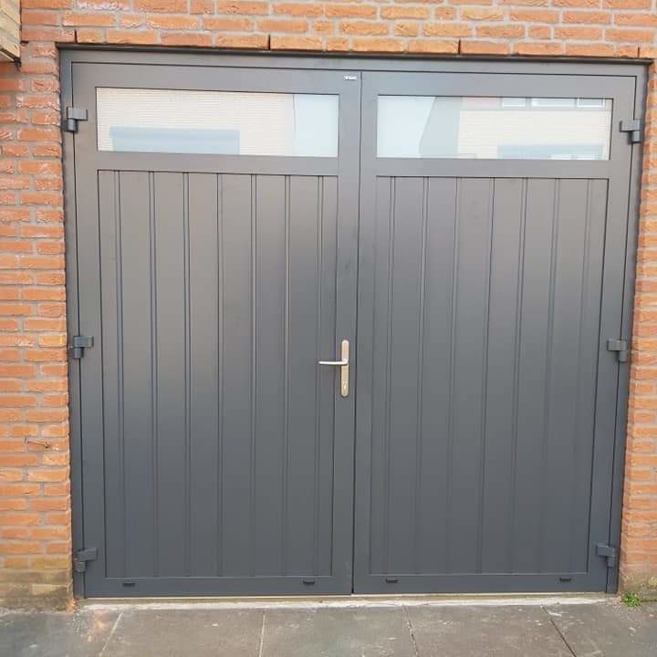 AW Nederland | AW40-2 Verticaal smal geprofileerd, horizontaal melk glas